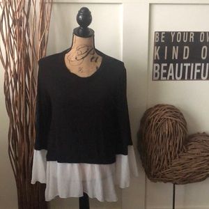Kim & Cami black top w/ruffled sleeve and hem